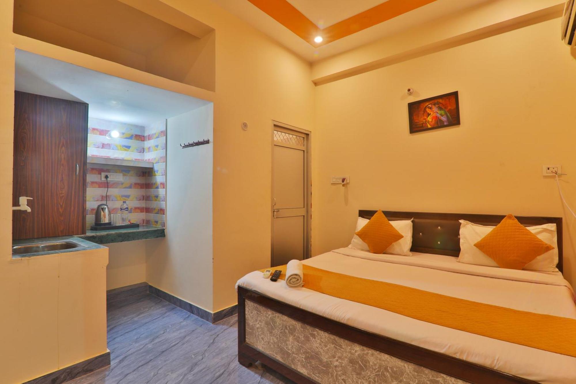 Hotel Ramayan Inn Free Pickup From Ayodhya Dham Junction Ngoại thất bức ảnh